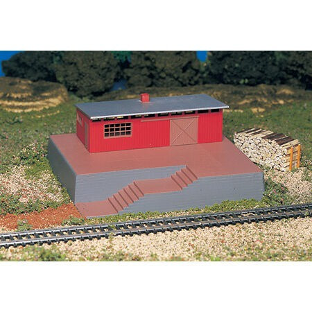 HO Storage Building with Steam Whistle (BAC46209)