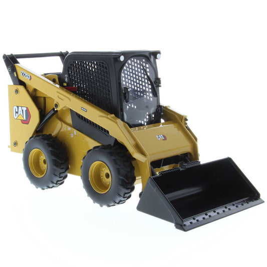1/16 CAT 272D2 Skid Steer Loader Ready to Run (DCM28007)