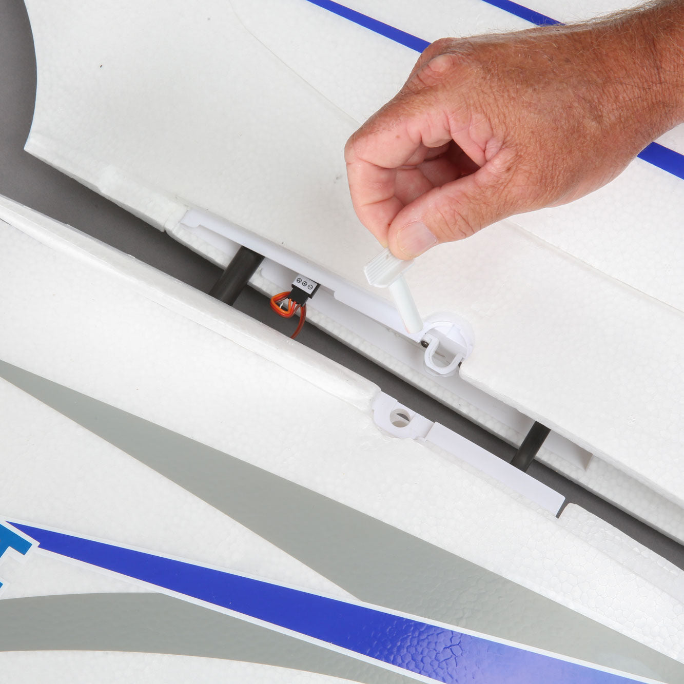 Opterra 2M Wing BNF Basic (EFL111500)_5