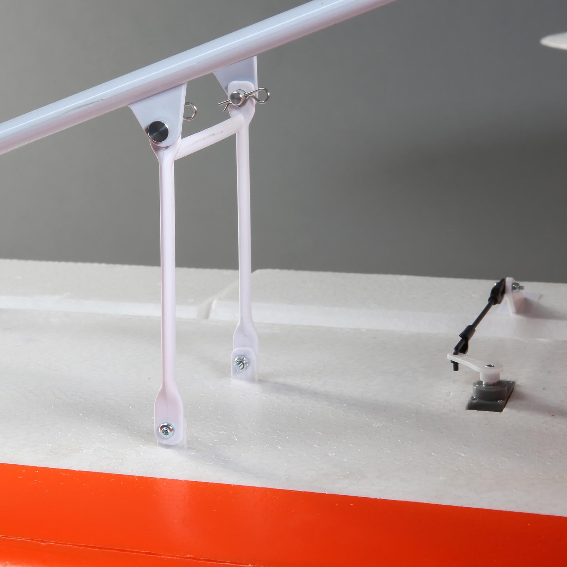 Carbon-Z Cub SS 2.1m BNF Basic (EFL124500)_7