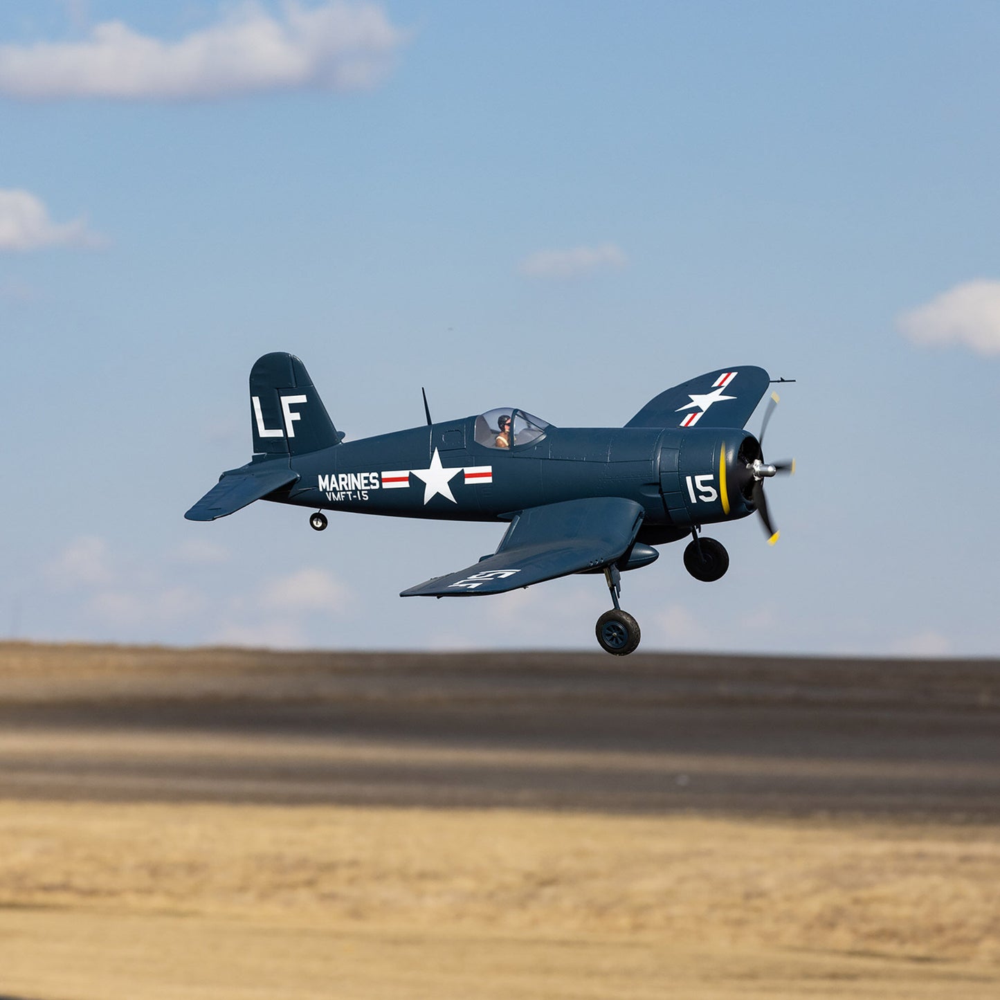 F4U-4 Corsair 1.2m BNF Basic (EFL18550)