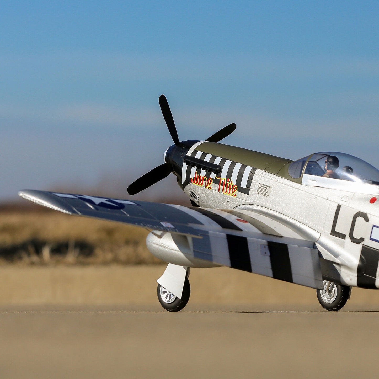 P-51D Mustang 1.2M BNF Basic (EFL89500)