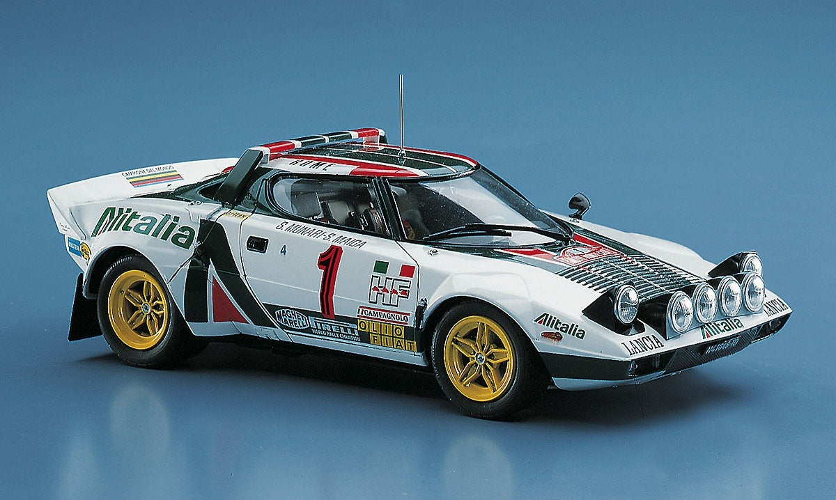 1/24 Lancia Stratos HF 1977 Monte Winner Plastic Model Kit (HSG25232)