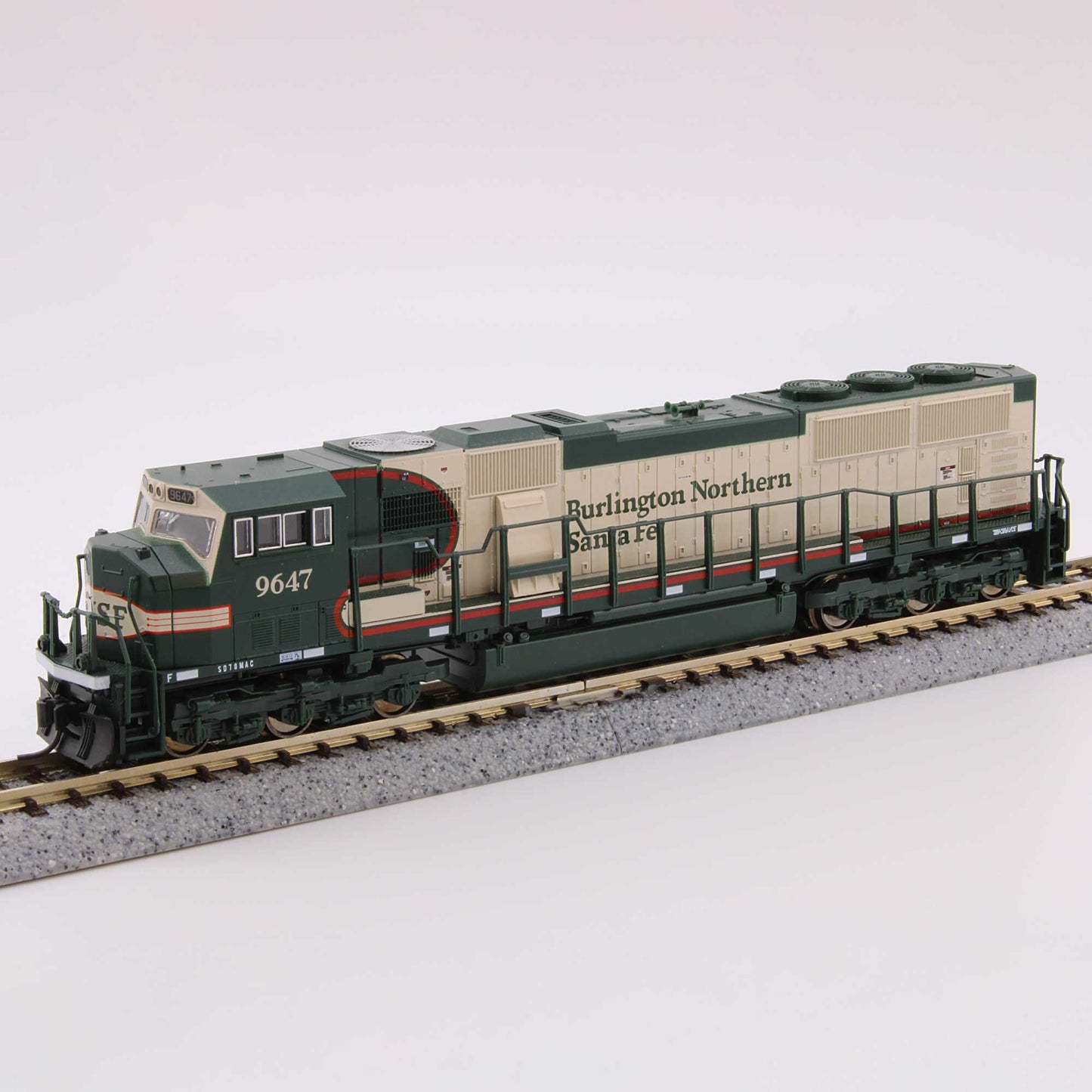 N Scale SD70MAC BNSF Merger Paint Scheme #9647 with Preinstalled DCC and Sound (KAT176-6503-S)
