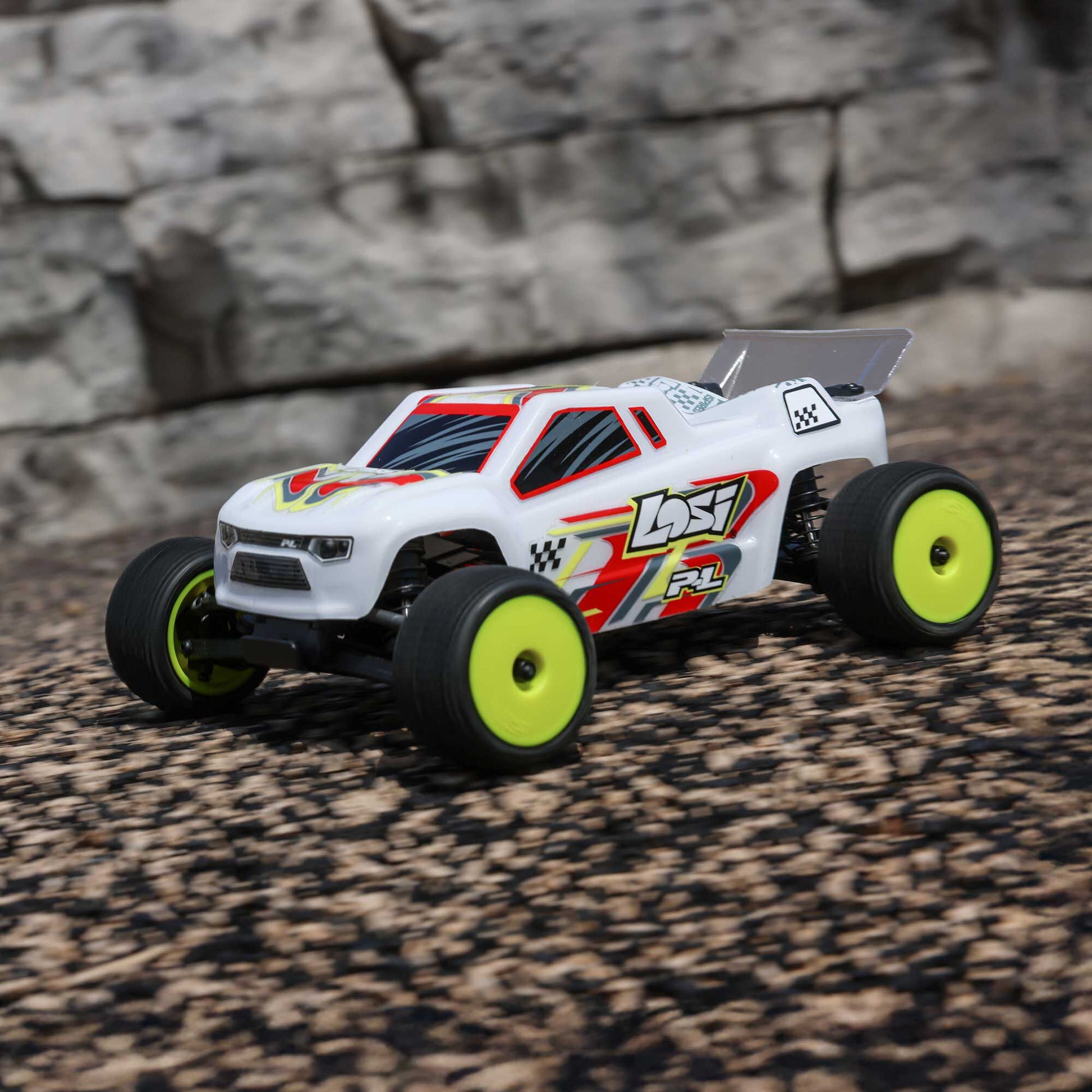 1/28 Micro-T Ready to Run with Battery and Charger (White) (LOS-1392T1) Action Image