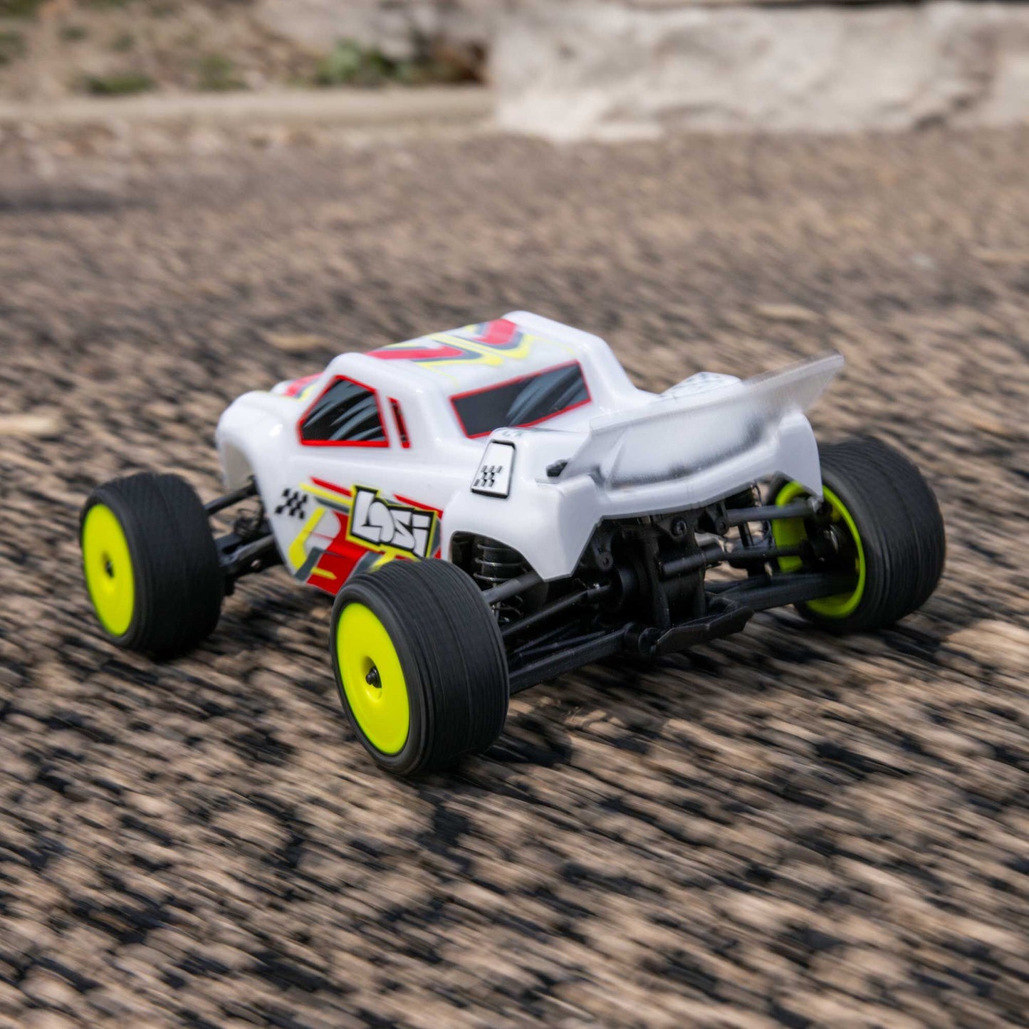 1/28 Micro-T Ready to Run with Battery and Charger (White) (LOS-1392T1) Action Image