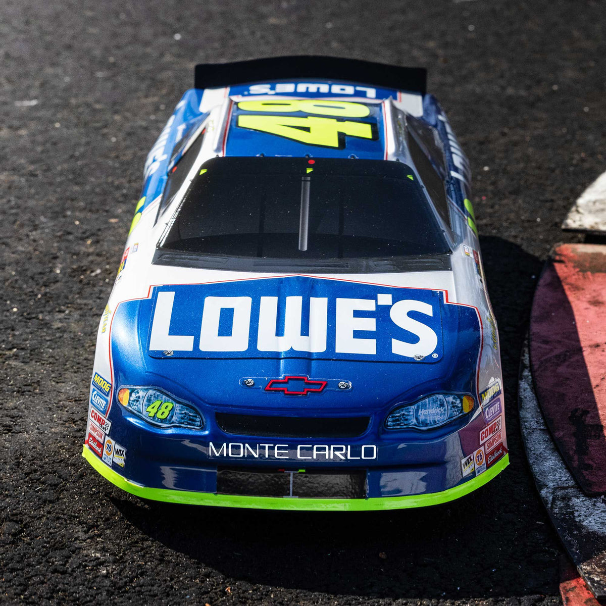 1/12 NASCAR RC Racecar Ready to Run with Battery and Charger (Jimmie Johnson #24 Lowes 2006 Chevrolet Monte Carlo) (LOS1120248)_19