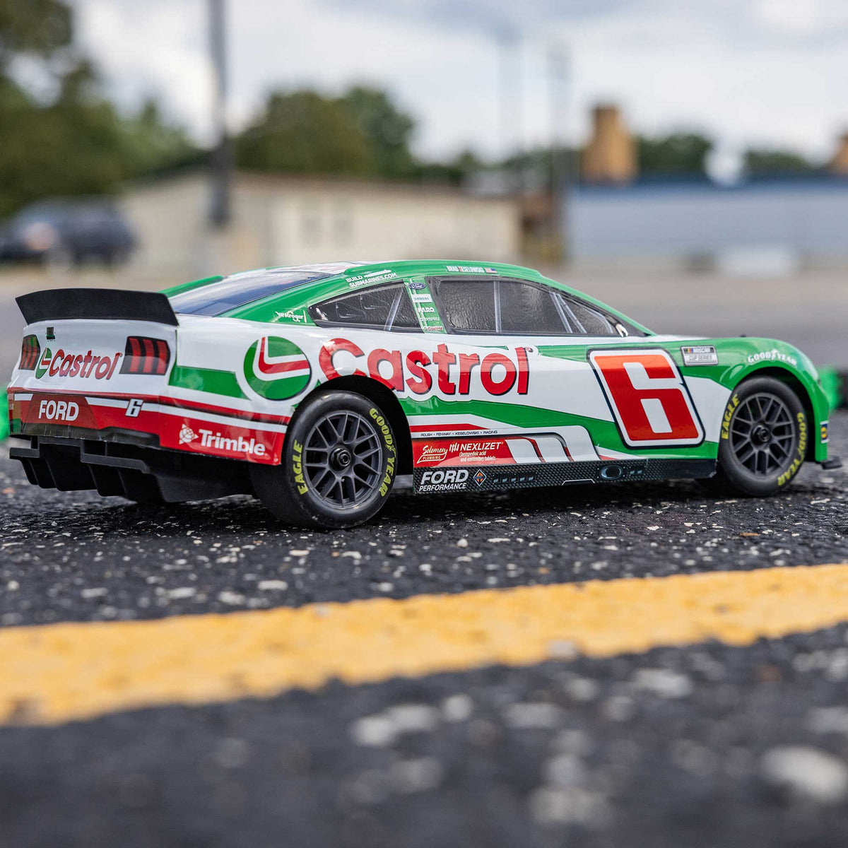 1/12 NASCAR RC Racecar Ready to Run with Battery and Charger (Brad Keselowski #6 Castrol 2026 Ford Mustang) (LOS1122606)_26