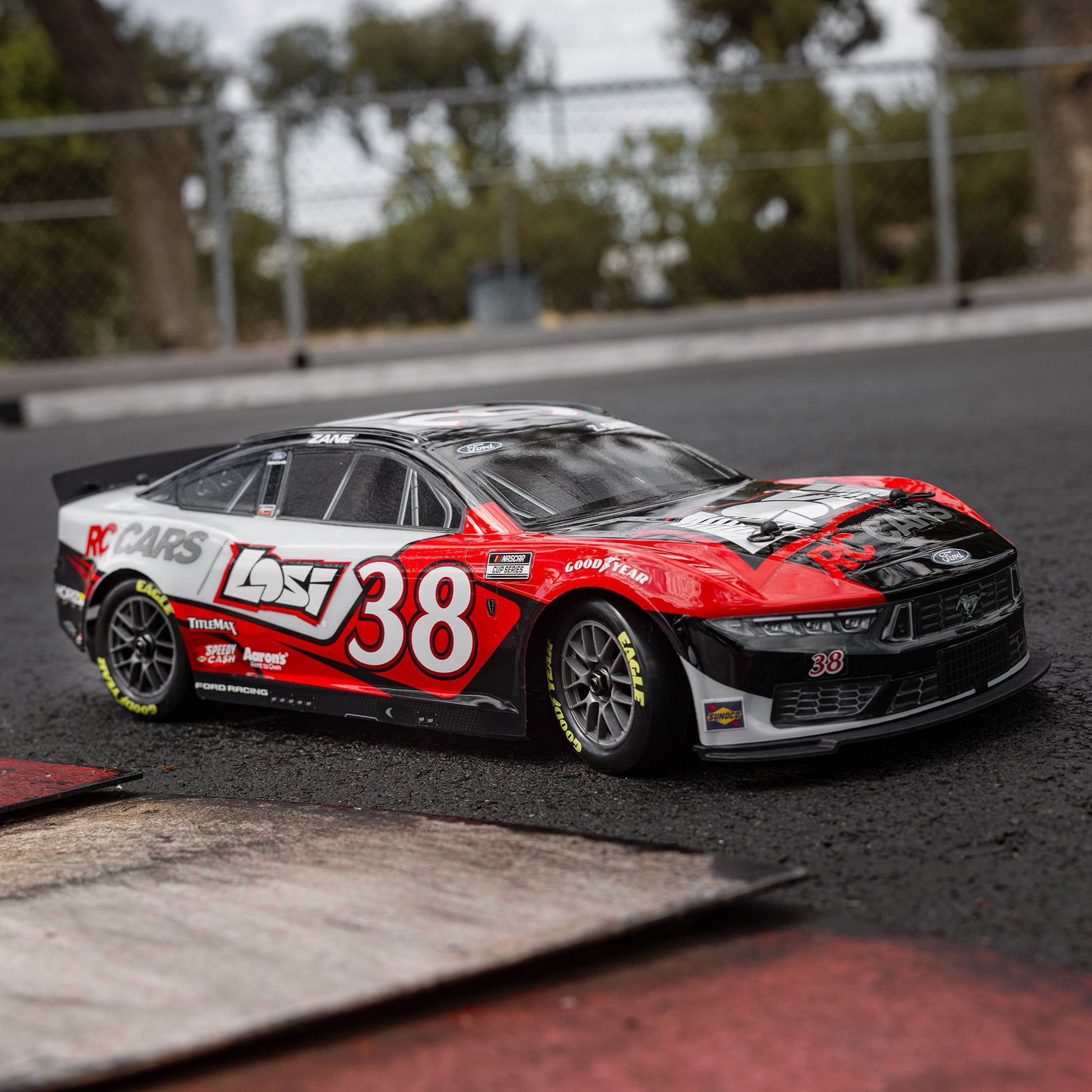 1/12 NASCAR RC Racecar Ready to Run with Battery and Charger (Zane Smith #38 Losi 2026 Ford Mustang) (LOS1122638)_10