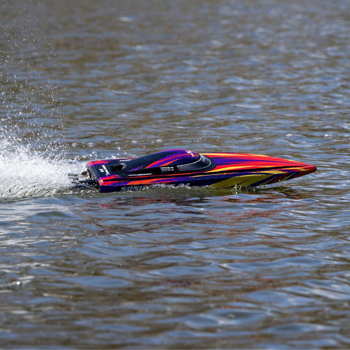 Sonicwake 24" Self-Righting Deep-V Ready to Run with Battery and Charger (Red) (PRB-1992T1)_18