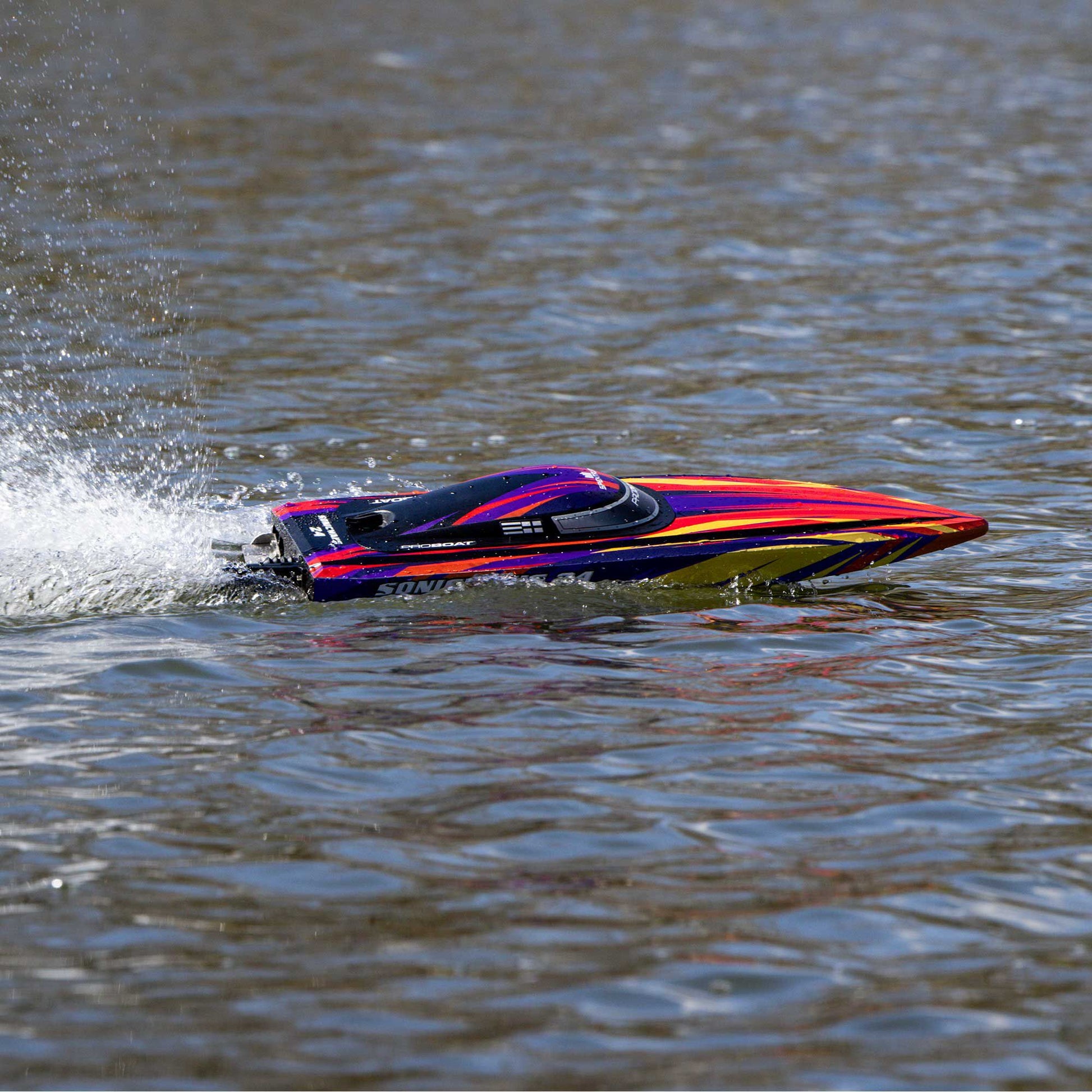 Sonicwake 24" Self-Righting Deep-V Ready to Run with Battery and Charger (Red) (PRB-1992T1)_18