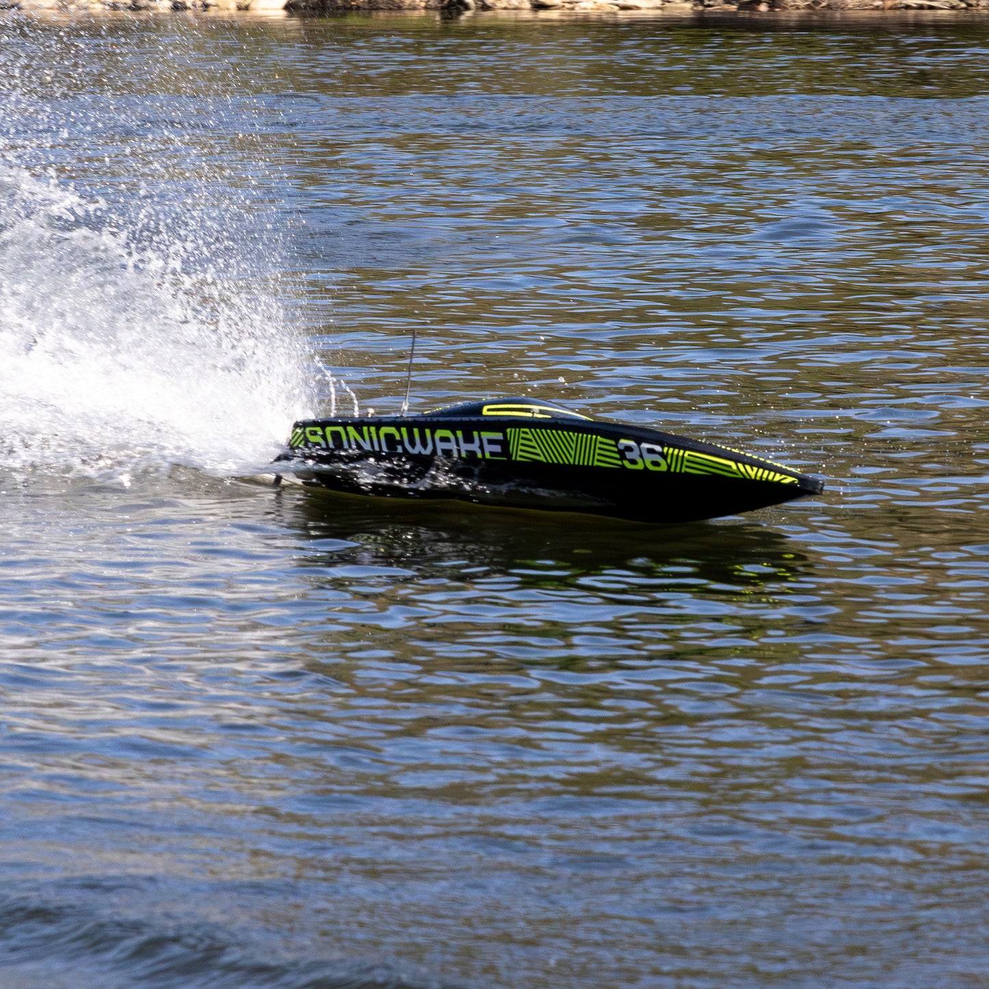 Sonicwake 36" V3 Self-Righting V-Hull Ready to Run (Black) (PRB-2171T1)_18