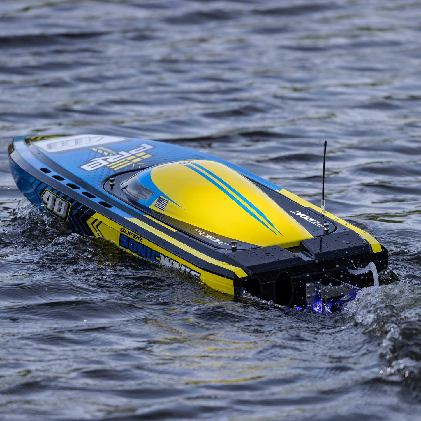 48" Super Sonicwake 8S Self-Righting Deep-V Ready to Run (PRB08052)_25