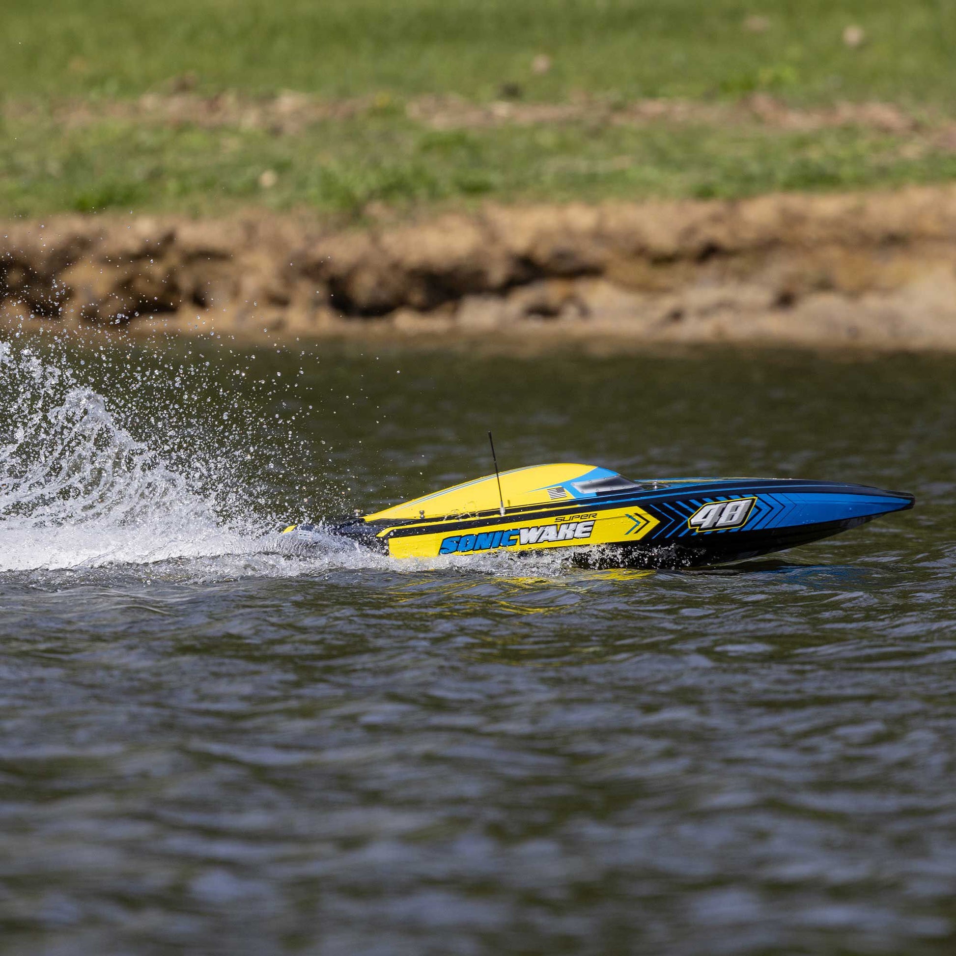 48" Super Sonicwake 8S Self-Righting Deep-V Ready to Run (PRB08052)_28