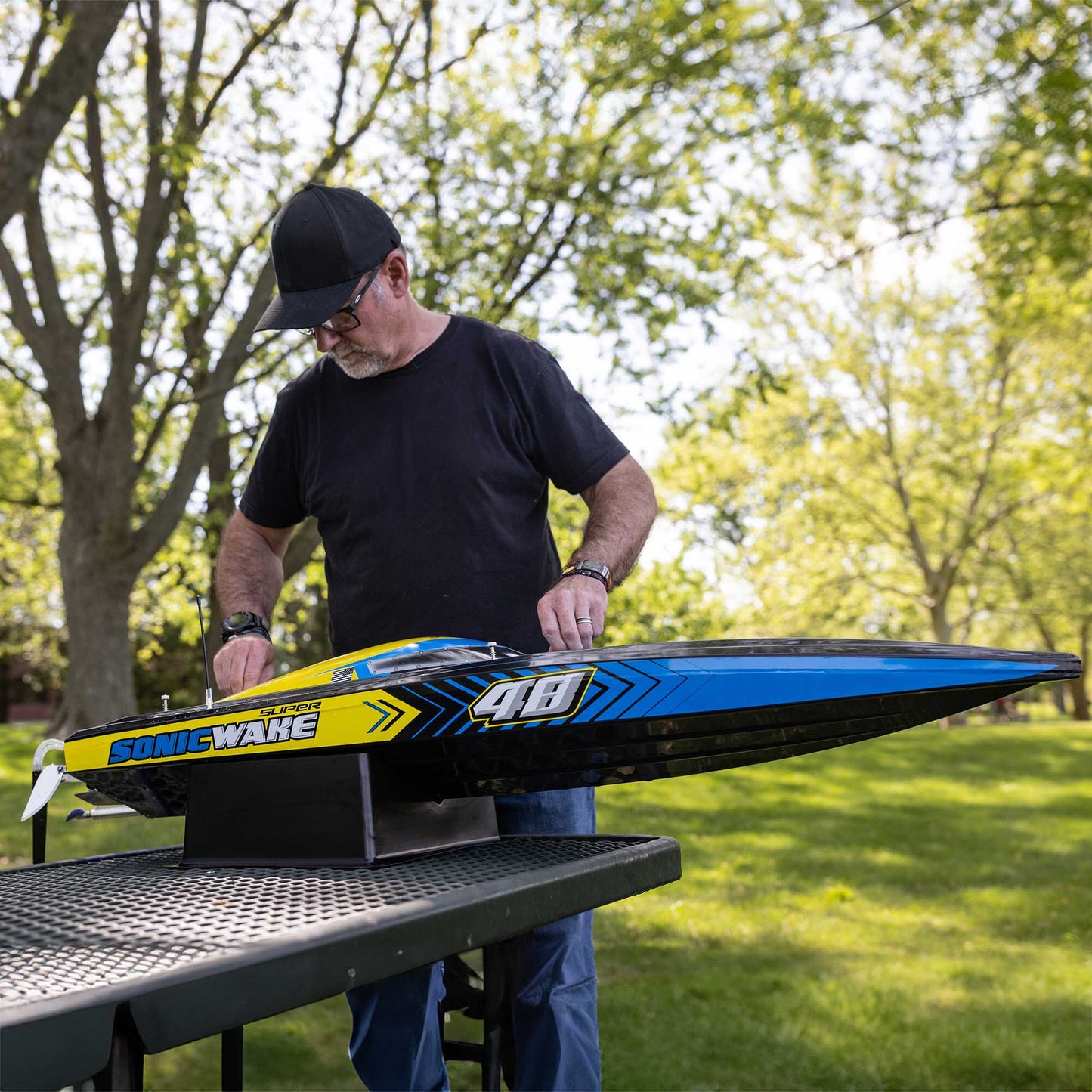 48" Super Sonicwake 8S Self-Righting Deep-V Ready to Run (PRB08052)_26