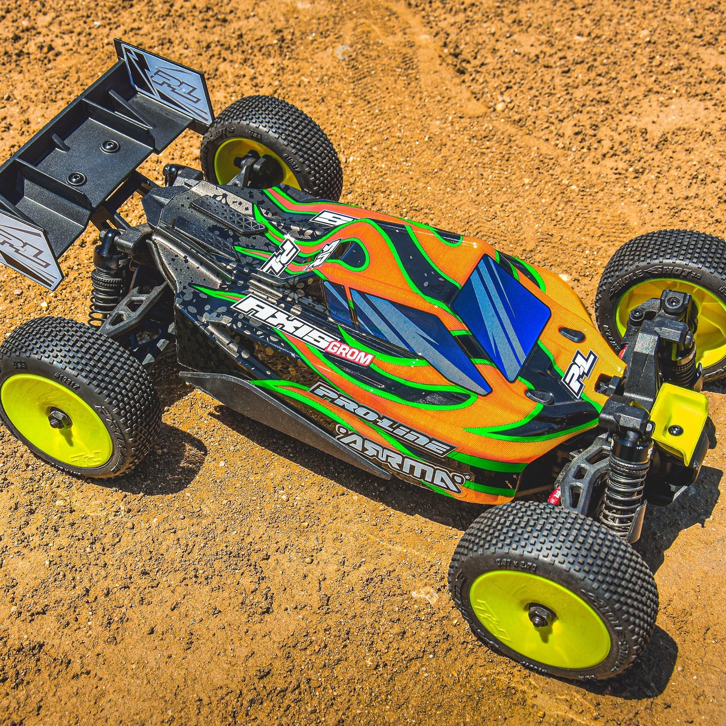 Limited Edition 1/14 Pre-Cut/Pre-Painted Axis Tribe (Yellow/Black) Body: Typhon GROM