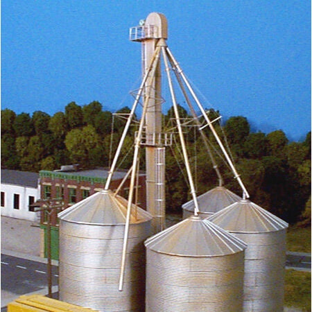 HO KIT 90' Grain Elevator (RIX6280407)