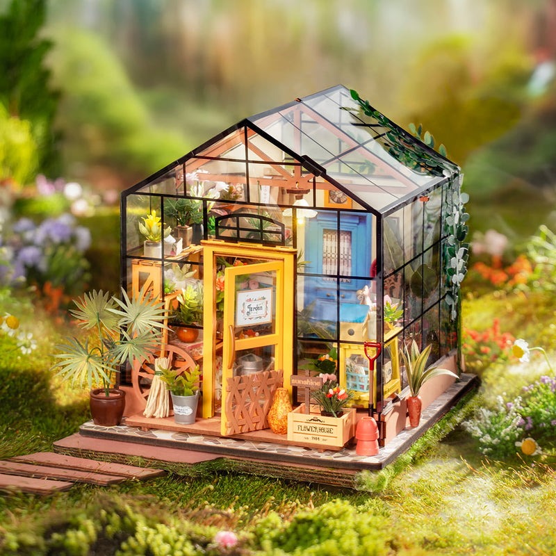 Cathy's Flower House  Miniature Wooden Model Kit (ROEDG104)
