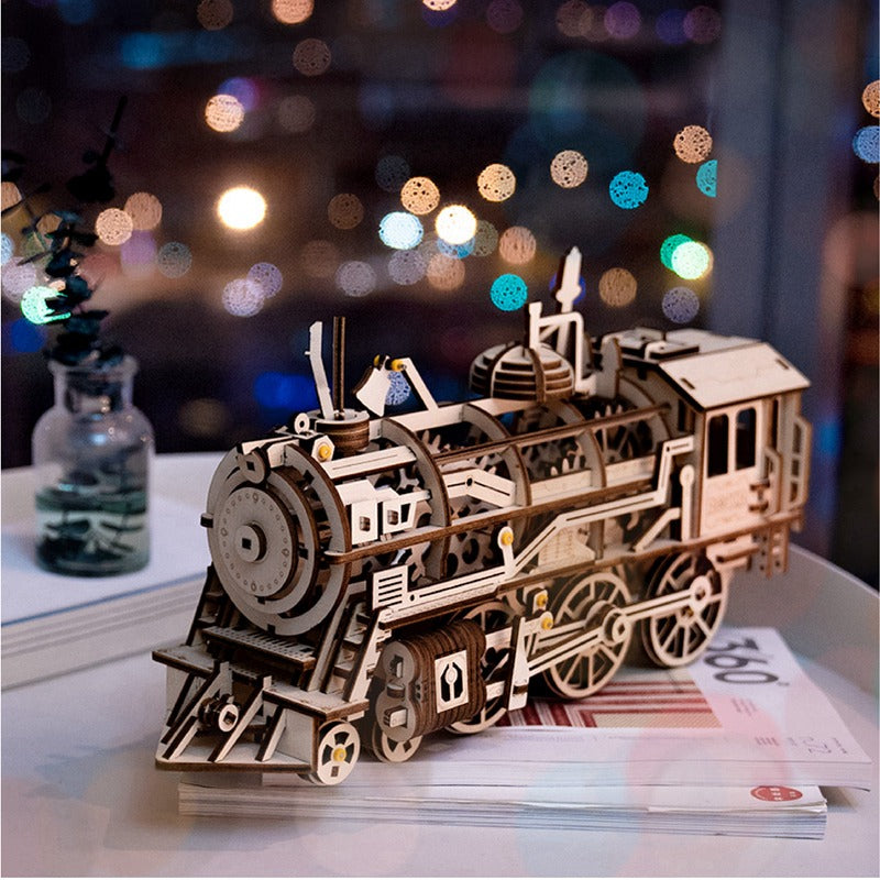 Steam Locomotive Wooden Model Kit Kit (ROELK701)