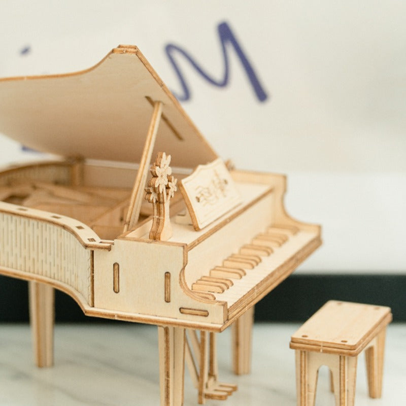 Grand Piano Wooden Model Kit (ROETG402)