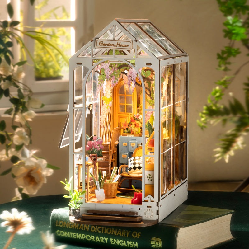Holiday Garden House Book Nook Wooden Model Kit (ROETGB06)