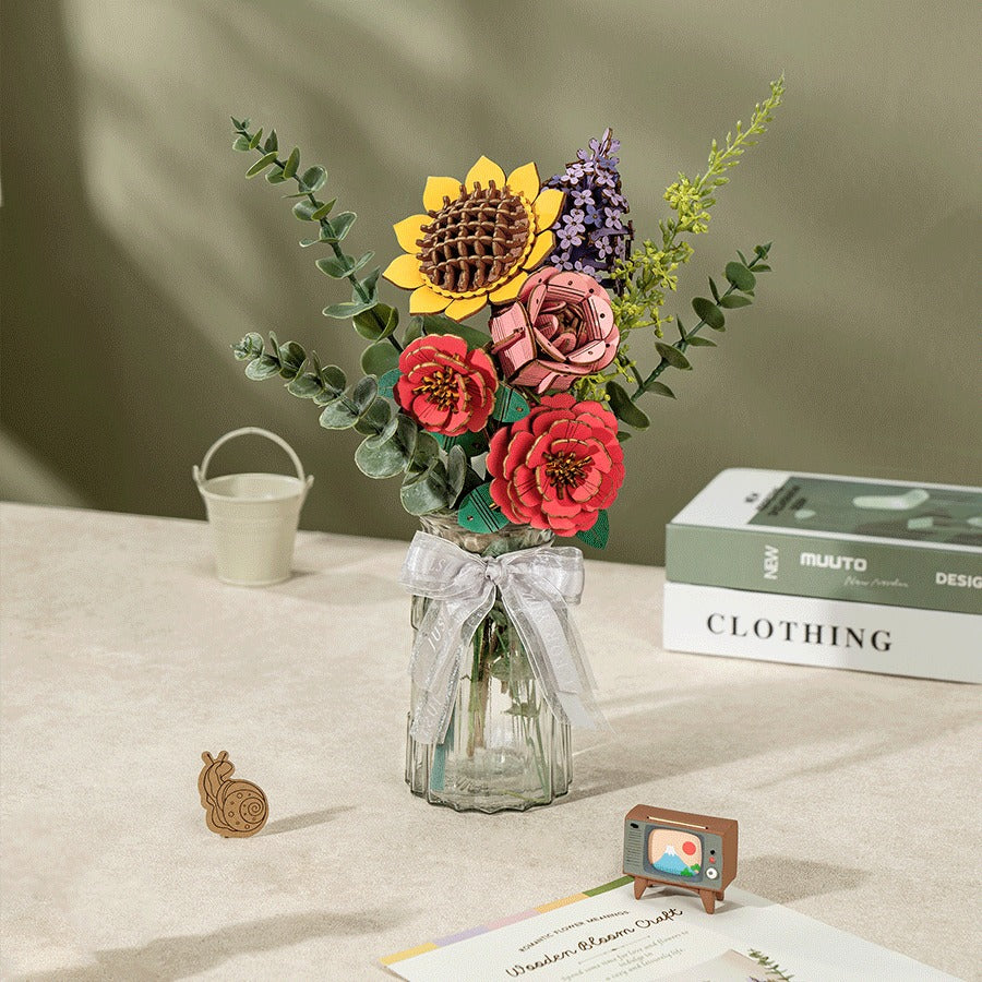 Lilac Craft Bloom Wooden Model Kit (ROETW021)