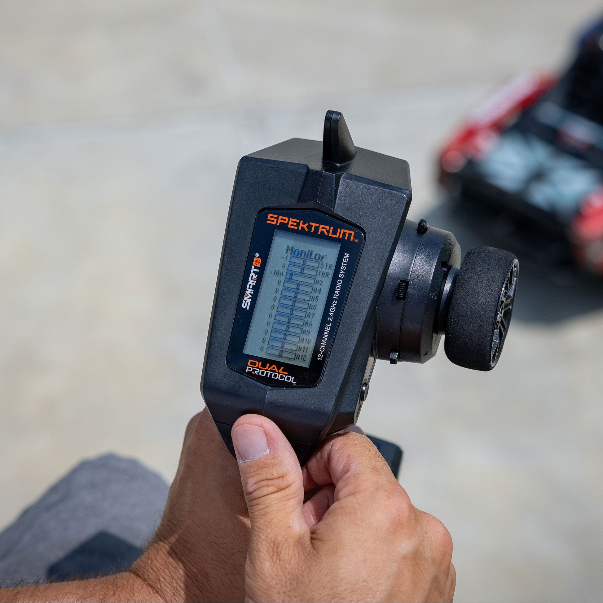DXC+ 12-Channel DSMR+ Transmitter with SR615 Receiver_3