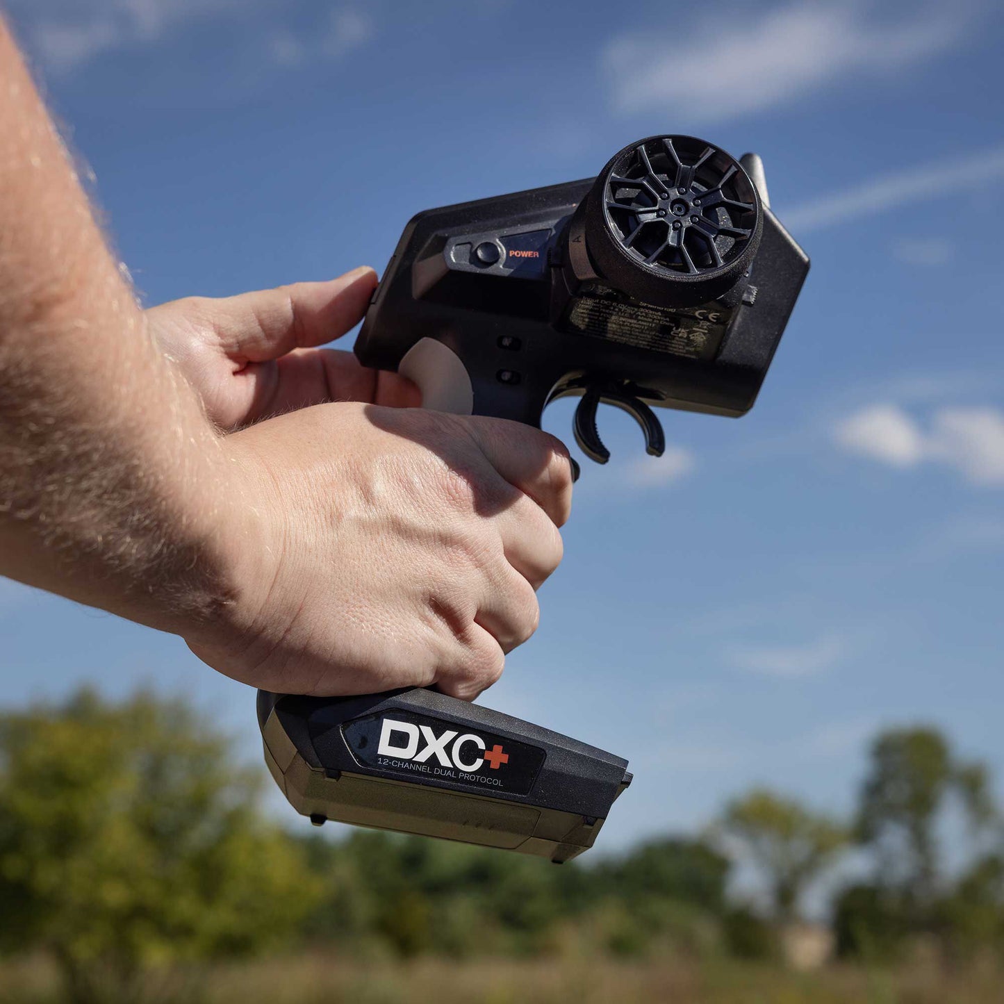 DXC+ 12-Channel DSMR+ Transmitter with SR615 Receiver_10