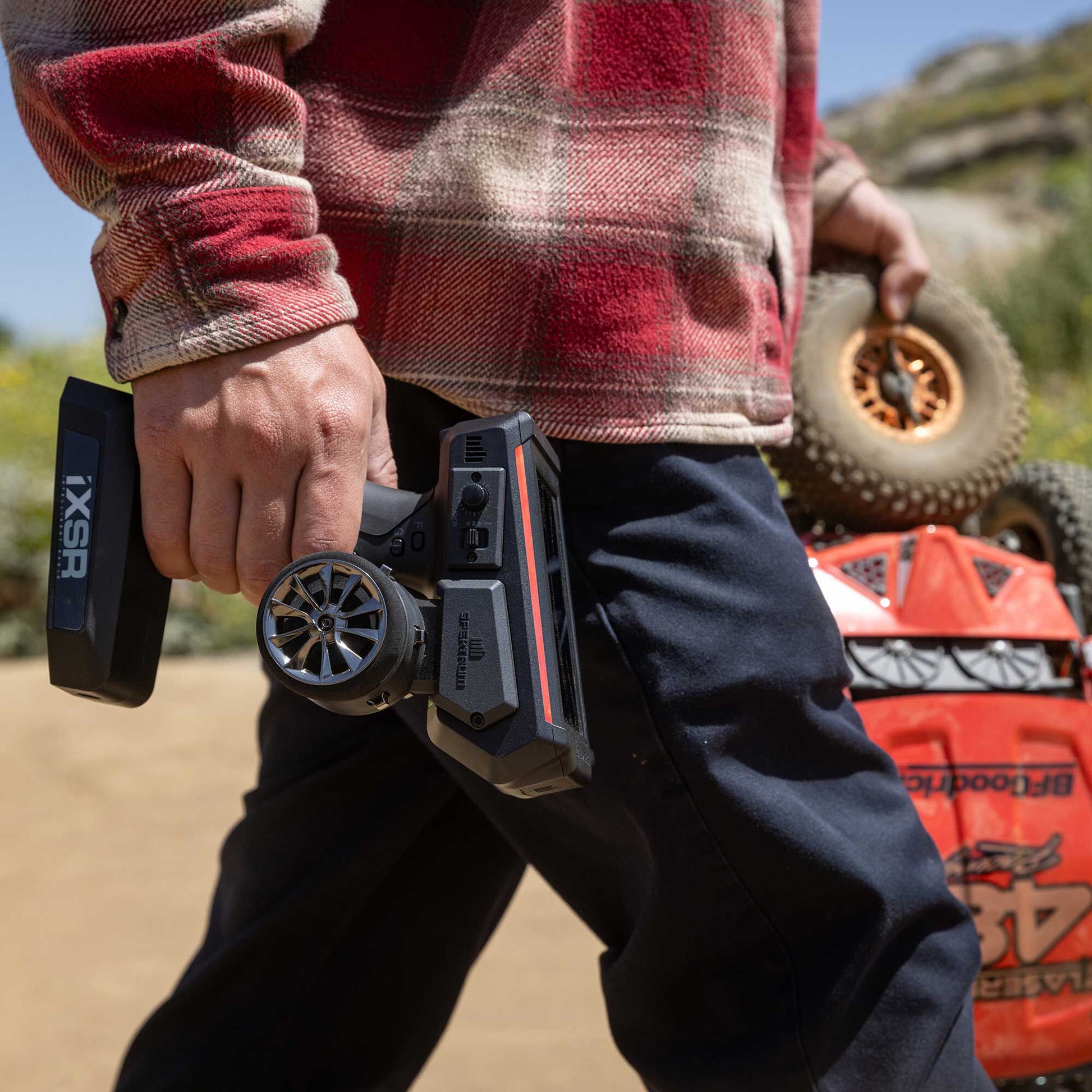 iXSR 6-Channel DSMR Surface Transmitter with SR515 Receiver (SPM6420)_22