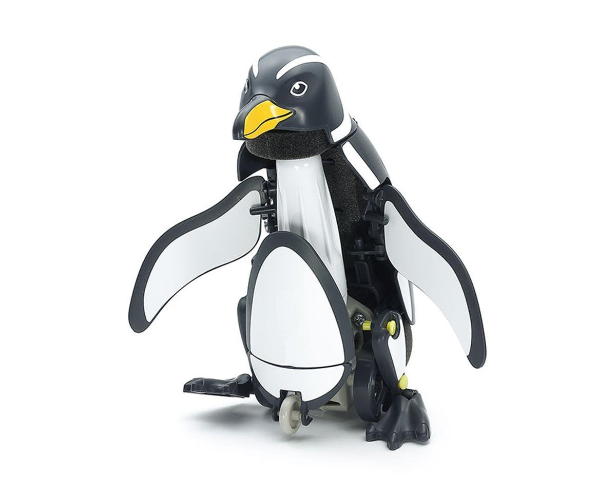 Walking and Swimming Penguin Plastic Model Kit (TAM70259)