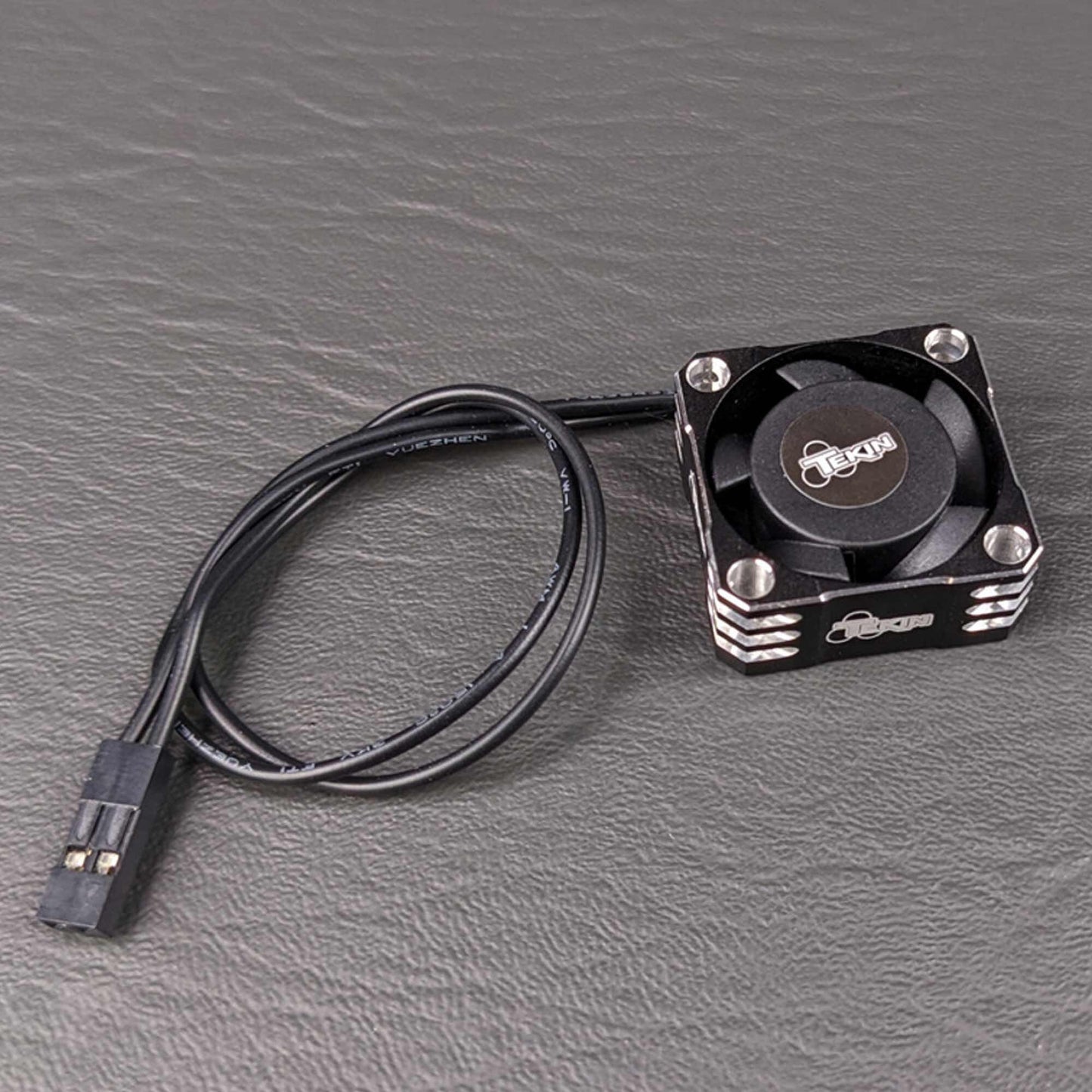 Fan 25x25x10 Hiflow blk/sil, 2pin 180mm (TEKTT3860)
