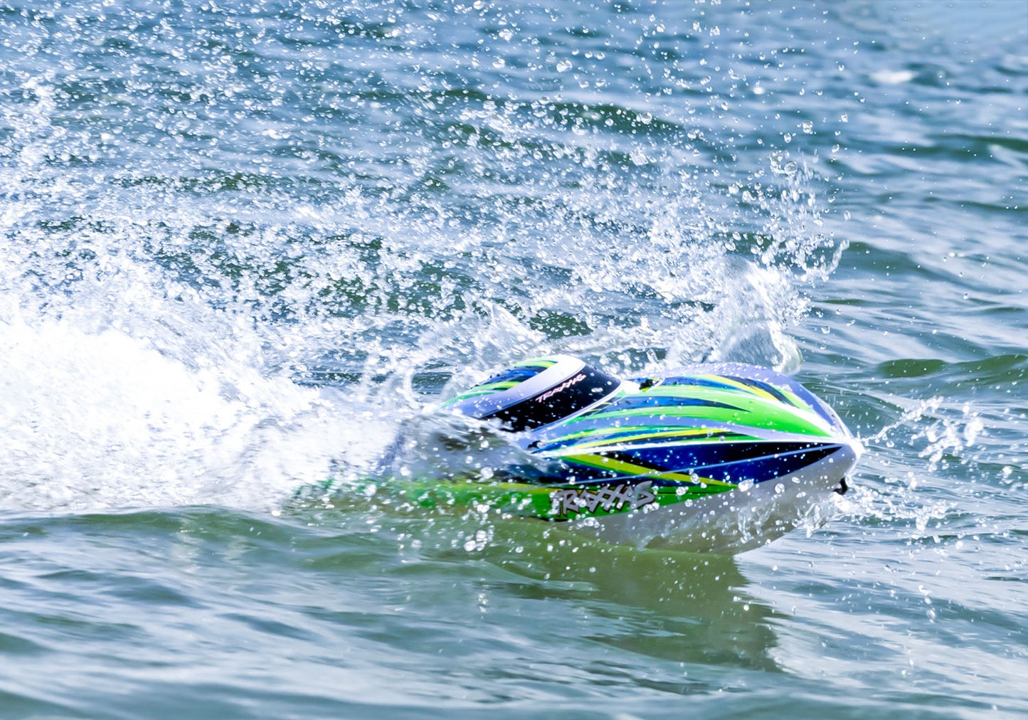 Disruptor 4S Self-Righting Deep-V Ready to Run (Blue) (TRA106064-4-BLUE)