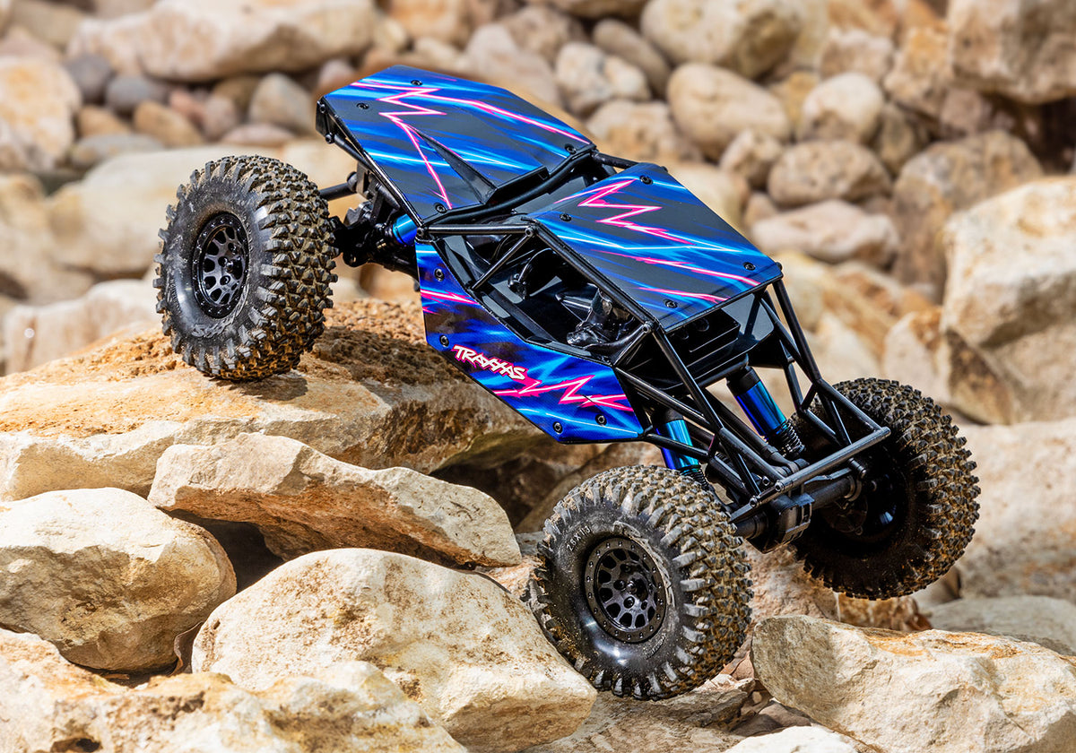 1/18 TXC-4M Exreme Crawler Ready to Run with Battery and Charger (Blue) (TRA120074-1-BLUE)