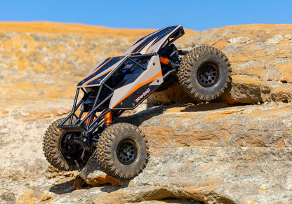 1/18 TXC-4M Exreme Crawler Ready to Run with Battery and Charger (Green) (TRA120074-1-GRN)