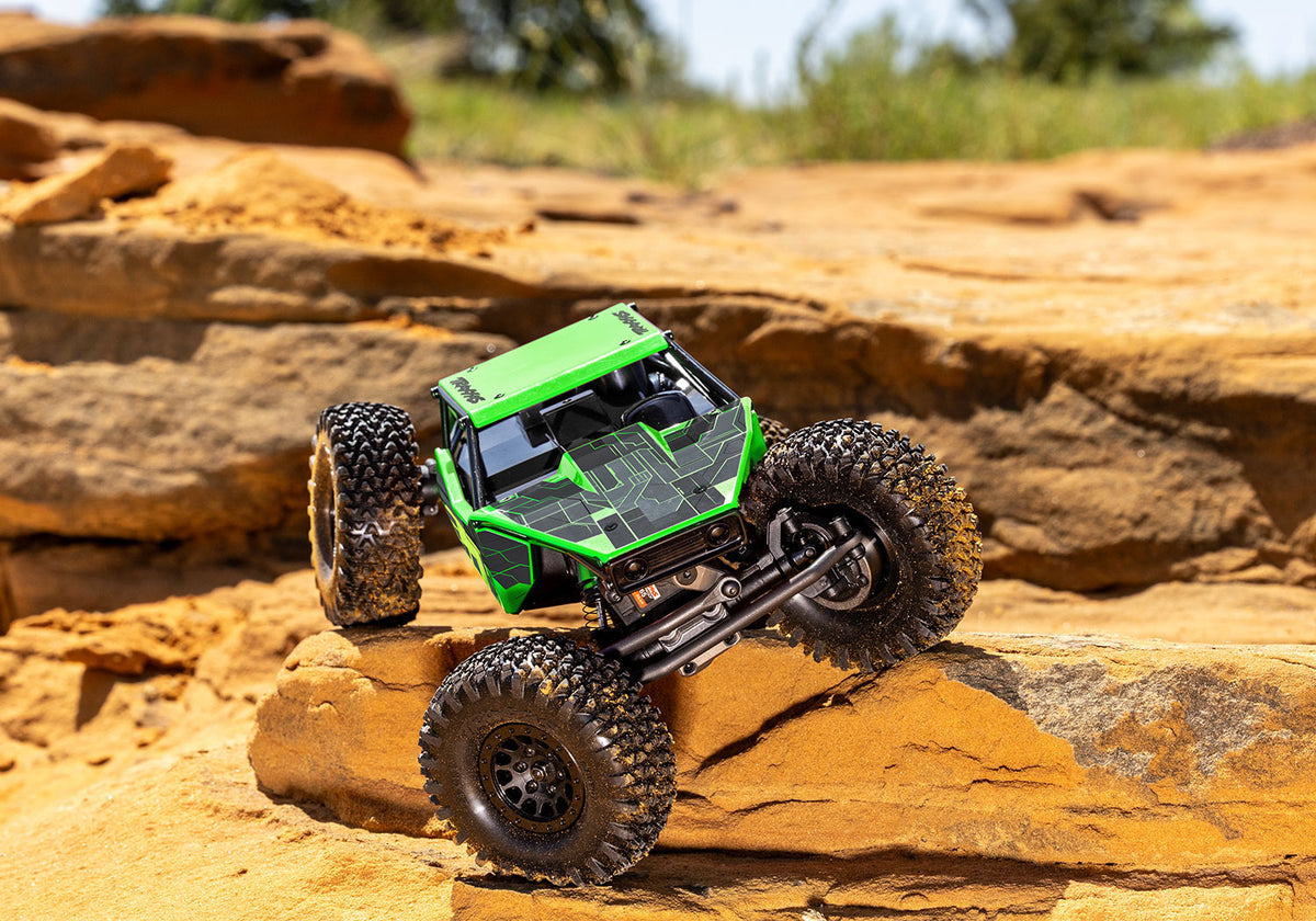 1/18 TXC-4M Exreme Crawler Ready to Run with Battery and Charger (Blue) (TRA120074-1-BLUE)
