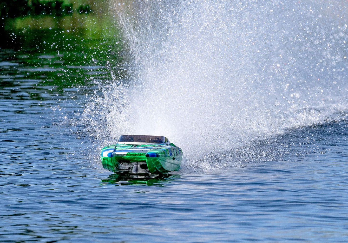 40" DCB M41 40" Widebody Catamaran Ready to Run (Red R) (TRA57046-4-REDR)