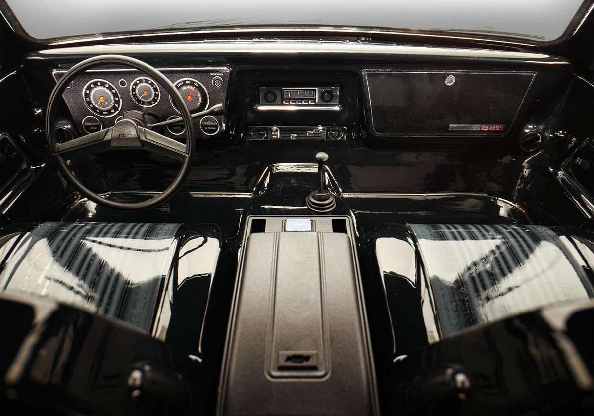 1/10 TRX-4 Chevrolet 1972 Blazer with Interior Ready to Run (Black) (TRA91076-4-BLK)