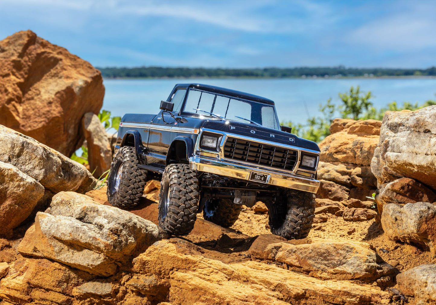 1/10 TRX-4 1979 Ford F-150 Ready to Run (Black) (TRA92144-4-BLK)