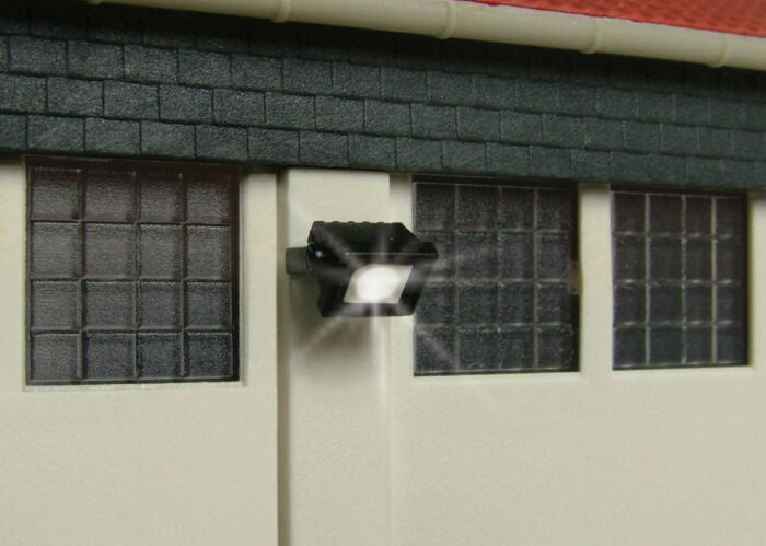 Wall Mount Floodlight -- with Le (VSM6333)