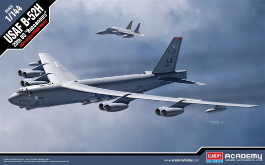 1/144 B52H 20th BS Buccaneers USAF Subsonic Strategic Bomber Plastic Model Kit (ACY12622)