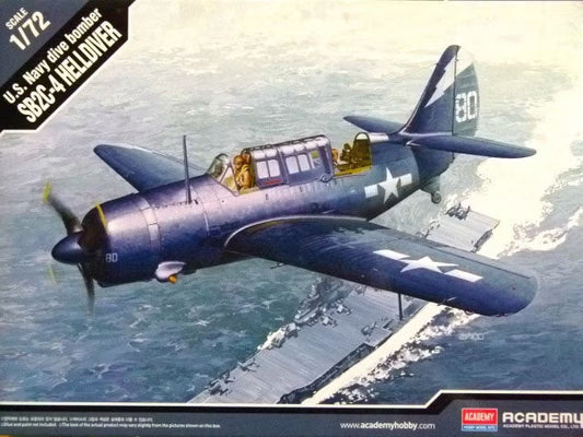 1/72 U.S. Navy Dive Bomber SB2C-4 Helldiver Plastic Model Kit (ACYS1106)