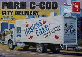 1/25 Ford C600 Hostess City Delivery Truck Plastic Model Kit (AMT1139)