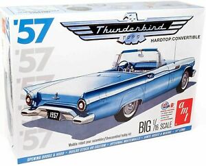 1/16 1957 Ford Thunderbird Plastic Model Kit (AMT1206M)