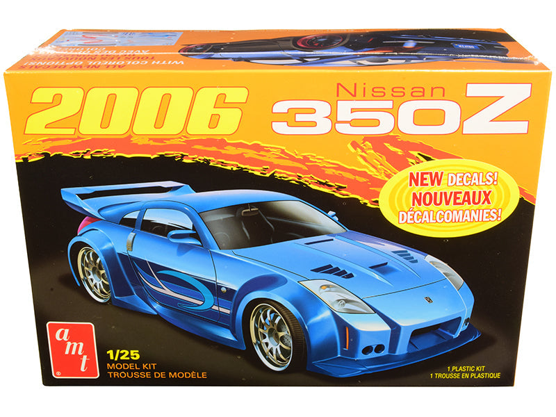 1/25 2006 Nissan 350Z Model Kit Plastic Model Kit (AMT1220M)