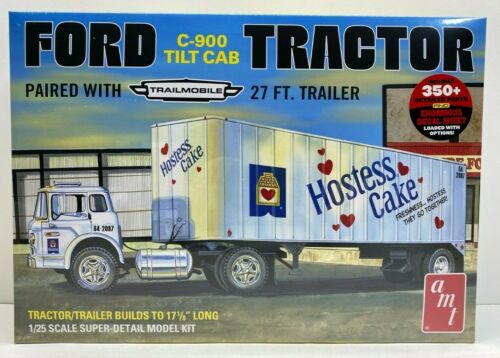 1/25 Kenworth W925 Semi Tractor Plastic Model Kit (AMT1221)