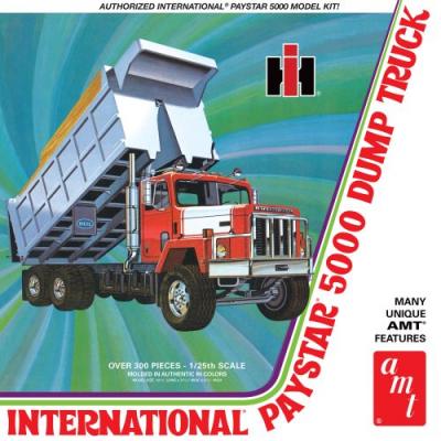 1/25 IH Paystar 5000 Dump Truck Plastic Model Kit (AMT1381)