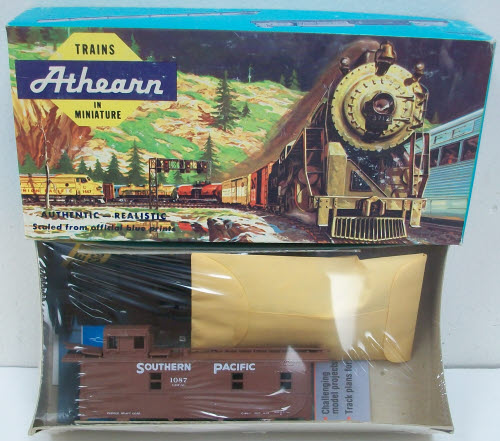 HO Southern Pacific 34' Cupola Caboose (ATH1251)