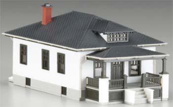 N Barb's Bungalow White/Green Pre-Built Structure (ATL28473)