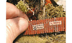 HO Insta-Fence Kit Approximate Scale: 160' (BAR42)