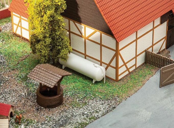 HO Large Residential Rural Propane Gas Tank (FLR180966)